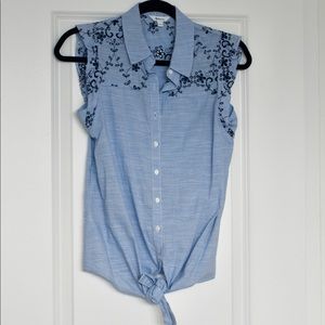 Reitmans Embroidered Sleeveless Tie Shirt